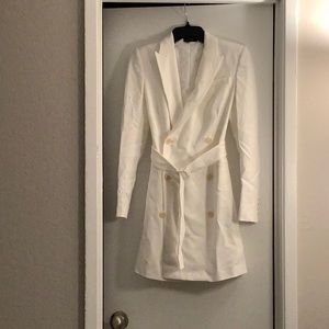 NWT THEORY CREAM BLAZER DRESS - size 00